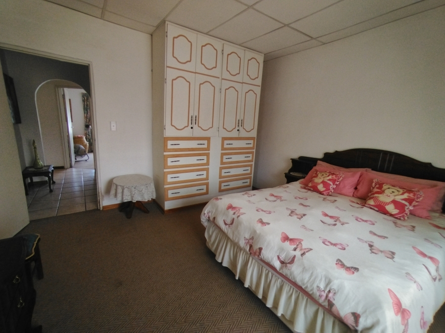 3 Bedroom Property for Sale in Christiana North West